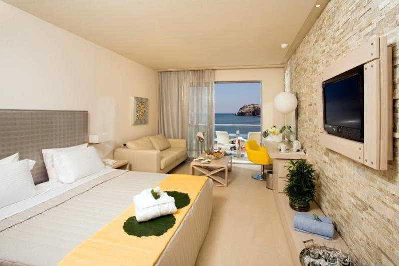 Port Royal Villas And Hotell Kolýmbia
